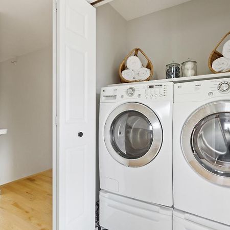 Midtown Modern - Urban Condo Walkable To Bars And Beach Traverse City Ngoại thất bức ảnh