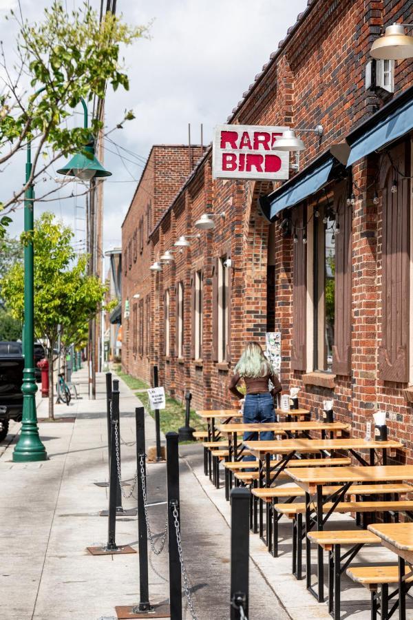 Midtown Modern - Urban Condo Walkable To Bars And Beach Traverse City Ngoại thất bức ảnh