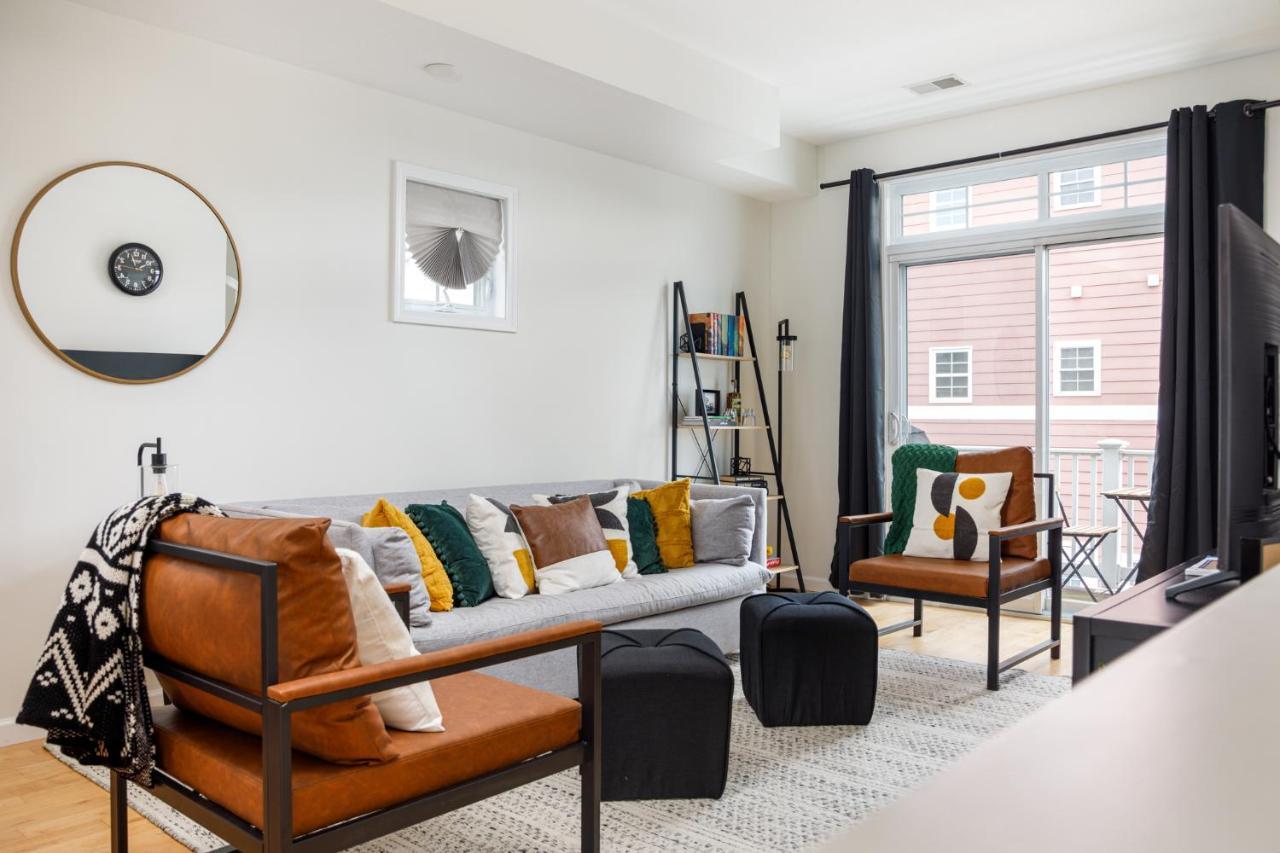Midtown Modern - Urban Condo Walkable To Bars And Beach Traverse City Ngoại thất bức ảnh