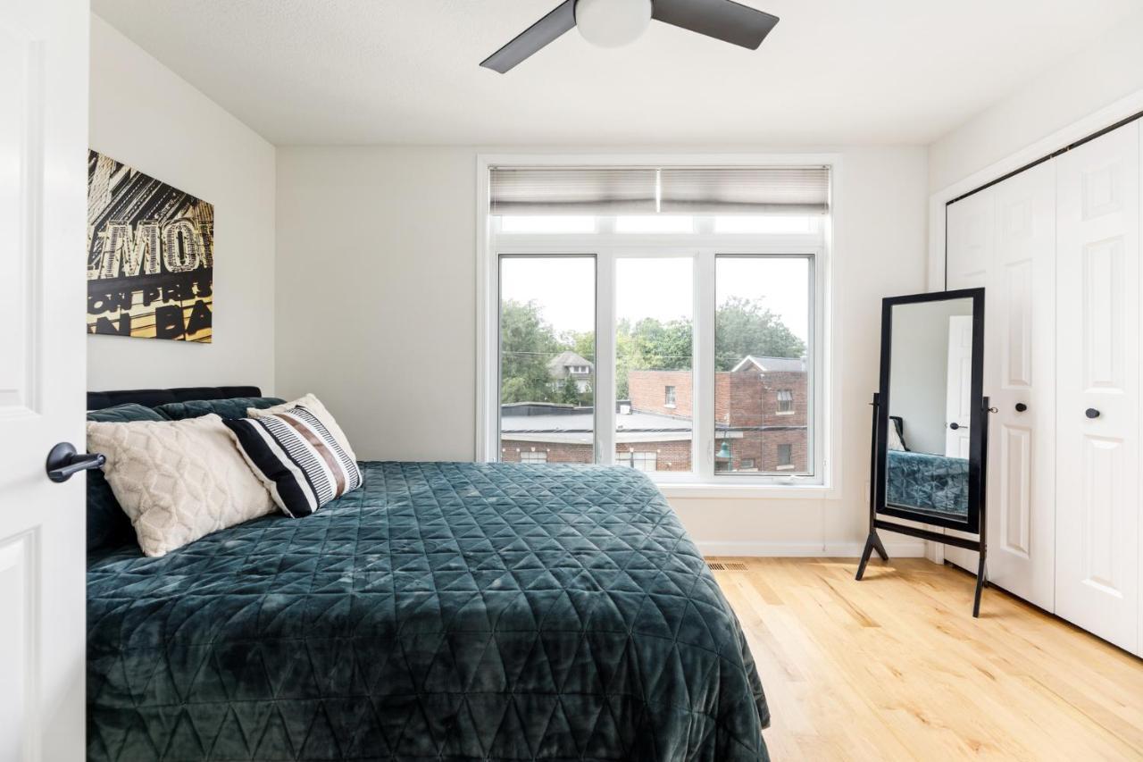 Midtown Modern - Urban Condo Walkable To Bars And Beach Traverse City Ngoại thất bức ảnh