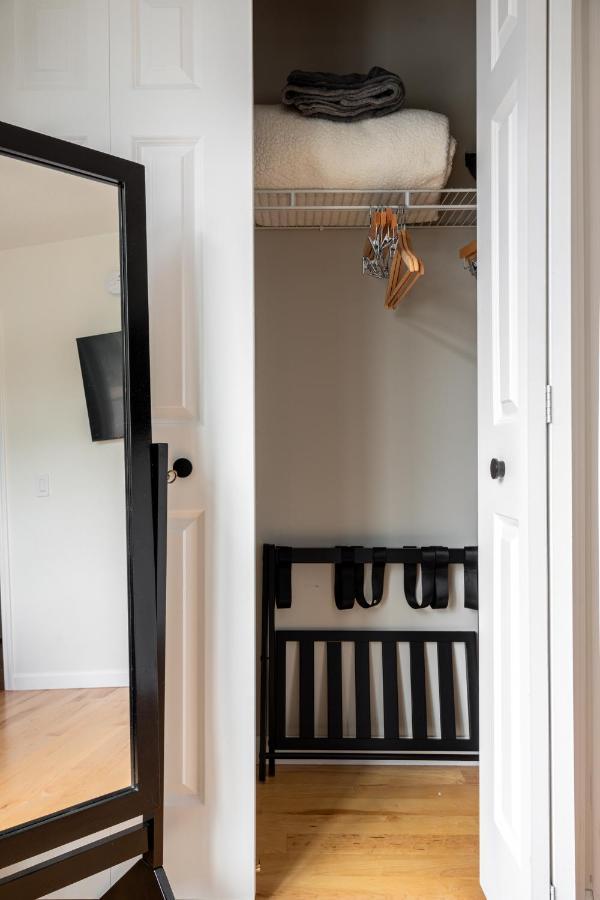 Midtown Modern - Urban Condo Walkable To Bars And Beach Traverse City Ngoại thất bức ảnh